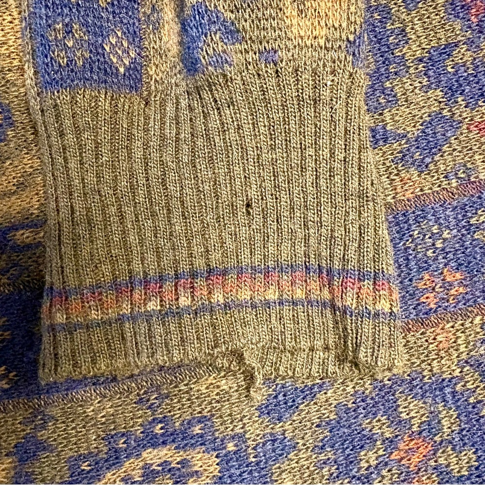 Vintage Lord & Taylor Cropped Paisley Knit Sweater - Picture 4 of 4